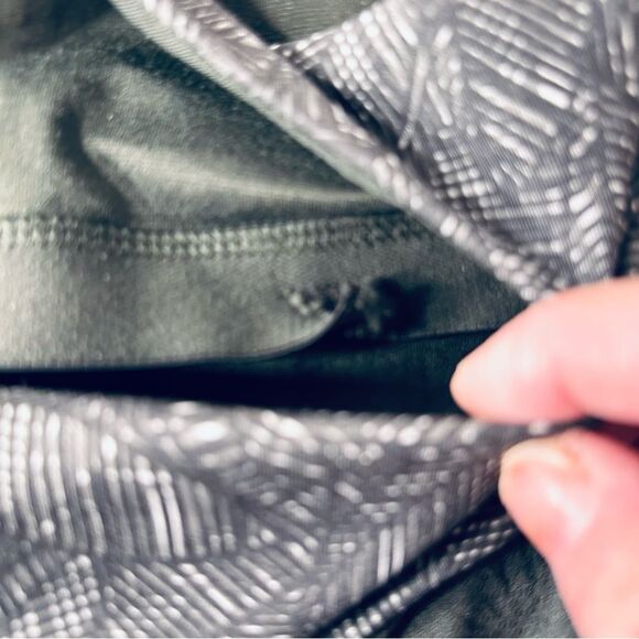 Lululemon Tank Top - Picture 7 of 15